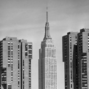 EMPIRE STATE BUILDING AP8208070279